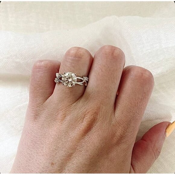 2 Ct Round Brilliant Moissanite Engagement Ring, 925 Sterling Silver, Nature - Picture 2 of 3